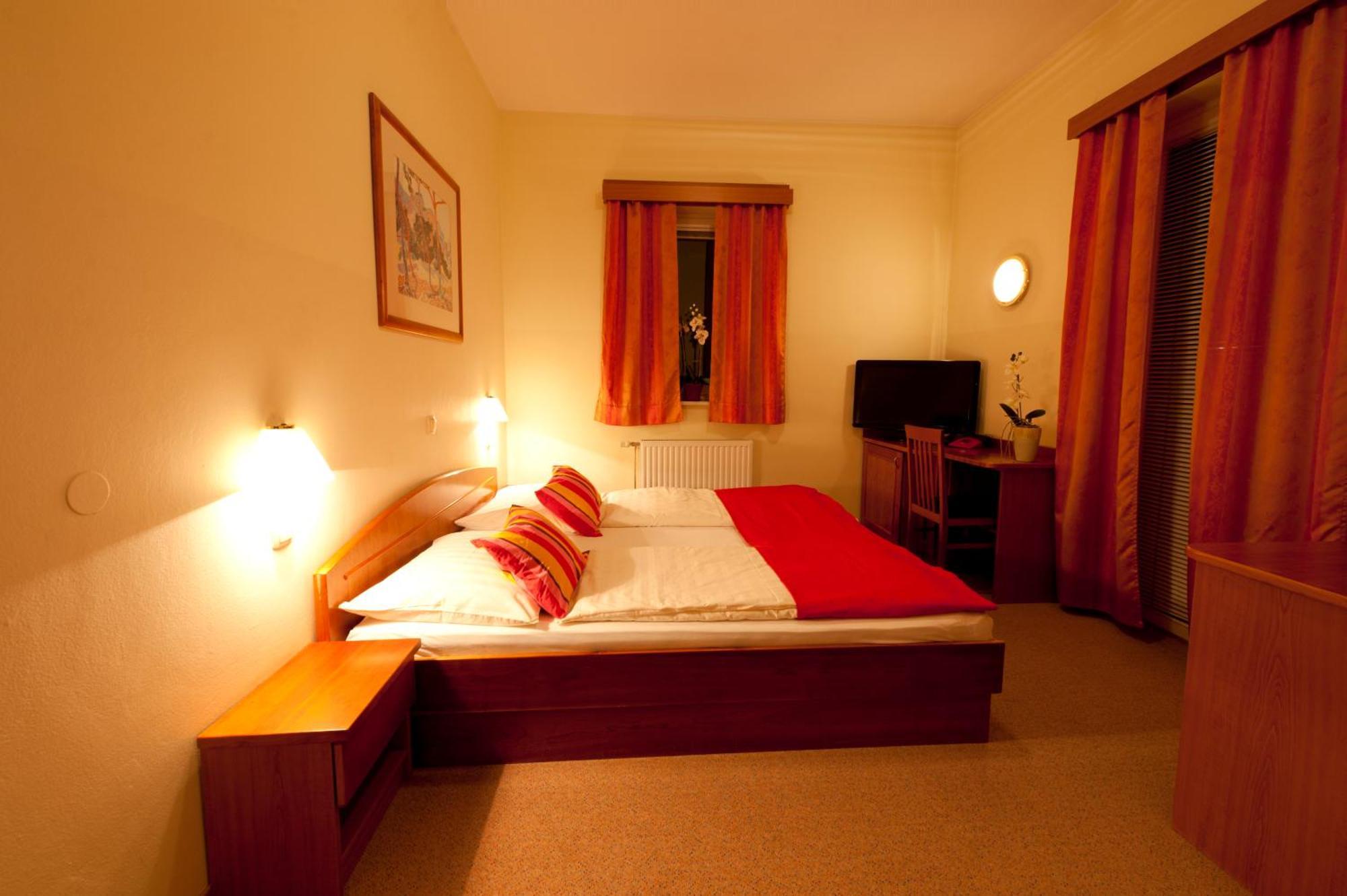 Hotel Bajt Maribor Quarto foto